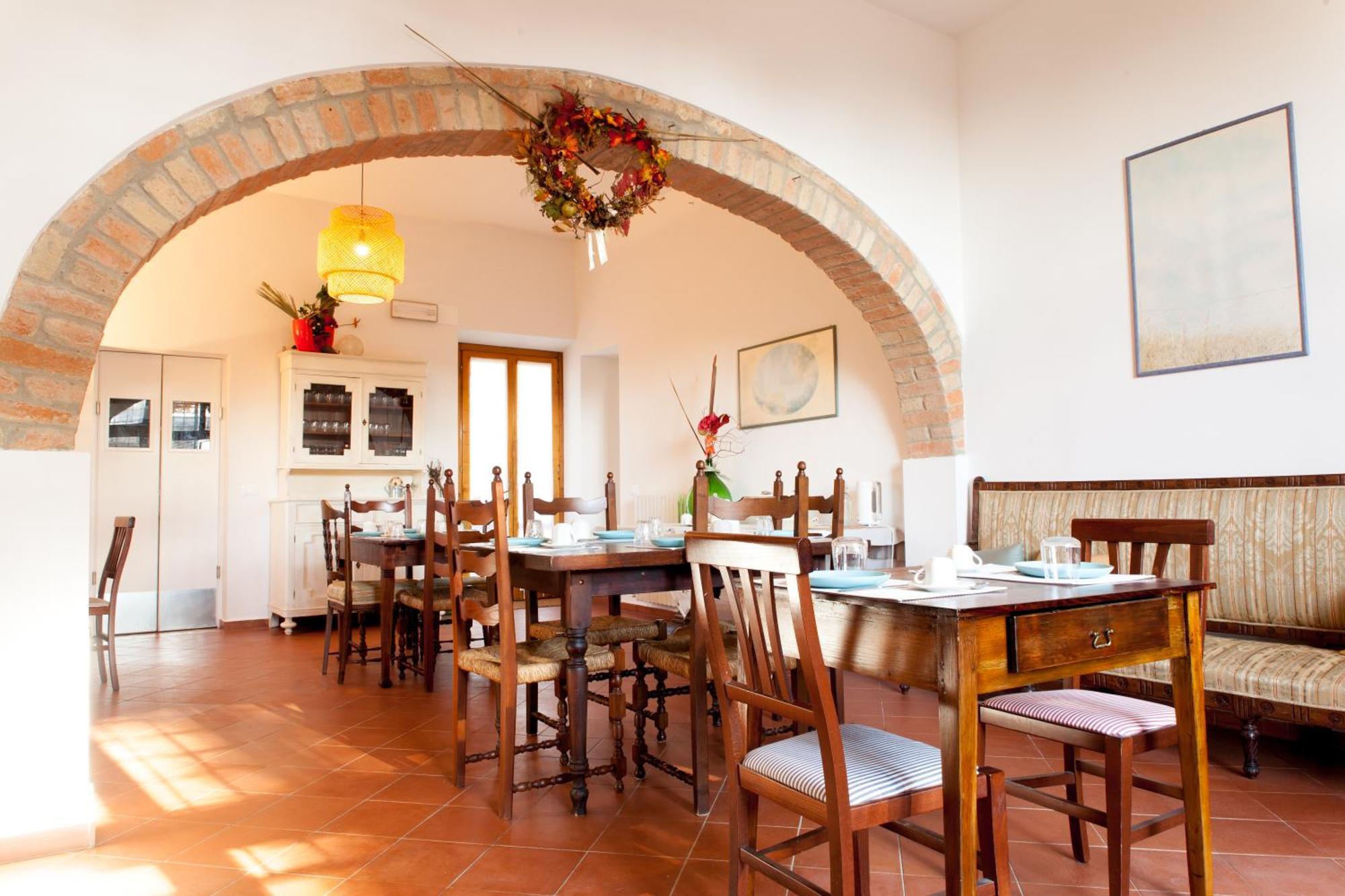 Agriturismo Podere Rondinaio Lamporecchio Exterior photo