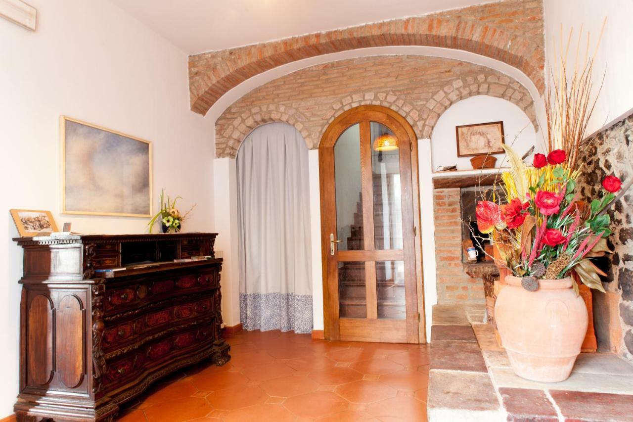 Agriturismo Podere Rondinaio Lamporecchio Exterior photo