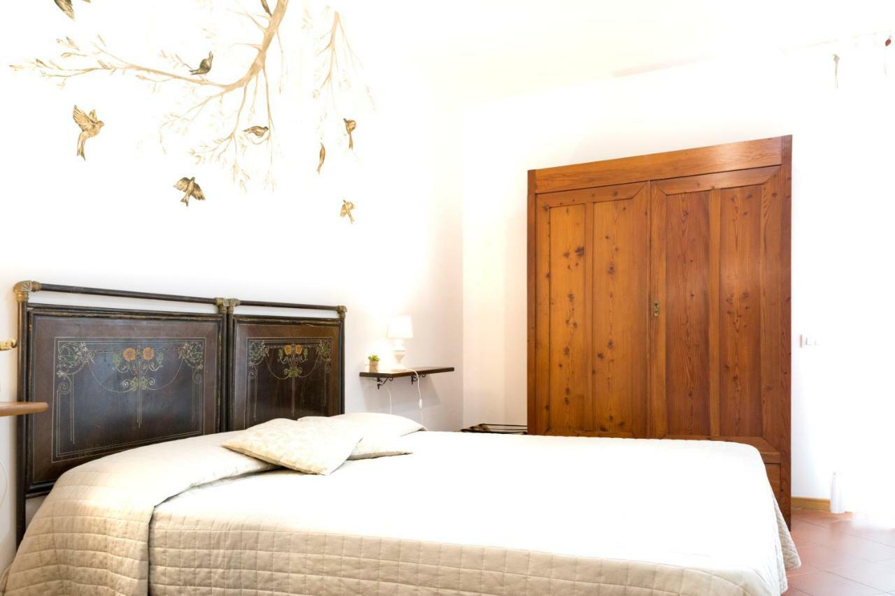 Agriturismo Podere Rondinaio Lamporecchio Exterior photo